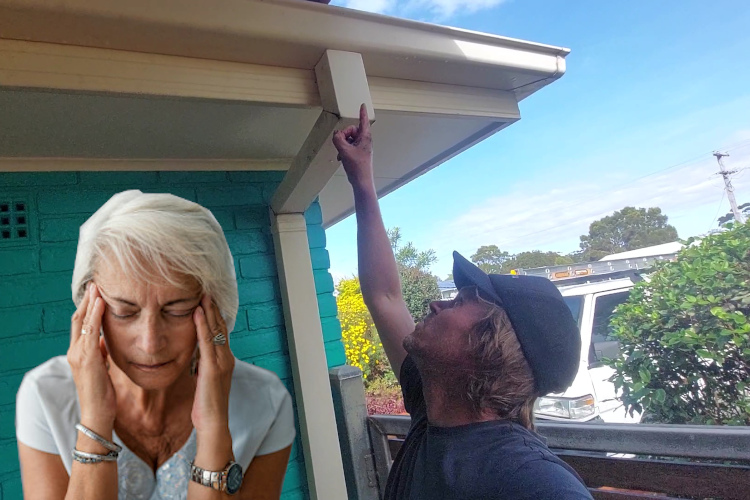 
Local Gutter Cleaning Service in portstephens Notifies Client of Downpipe Obstruction