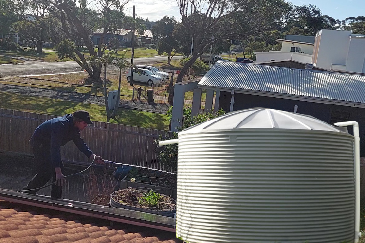 
Rainwater-Dependent Property`s Gutters Rinsed by portstephens Gutter Expert